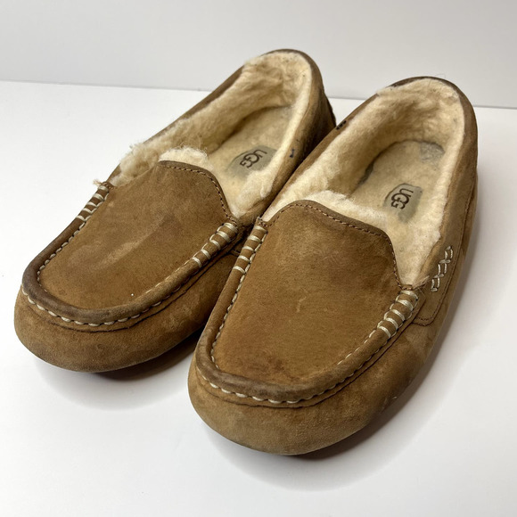 UGG Shoes - UGG womens moccasin slippers | tan chestnut color | size 7